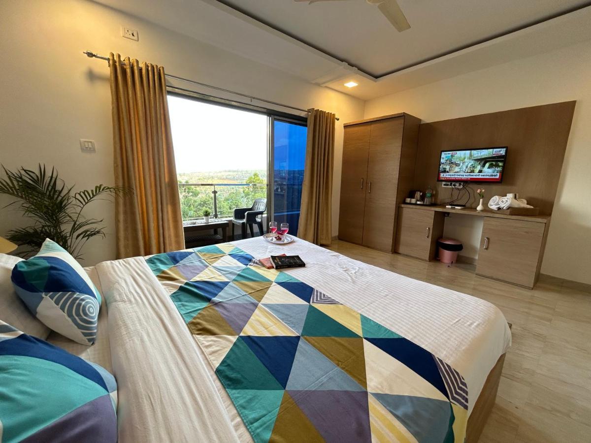Divine Resort - Mahabaleshwar Panchgani Ngoại thất bức ảnh